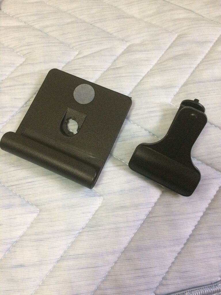 100均のアウトドアグッズを色々購入 ダイソー スマホスタンドクリップ セリア ランタンフック うじまる S Outdoor Room 100均のアウトドアグッズを色々購入 ダイソー スマホスタンドクリップ セリア ランタンフック うじまる S Outdoor Room