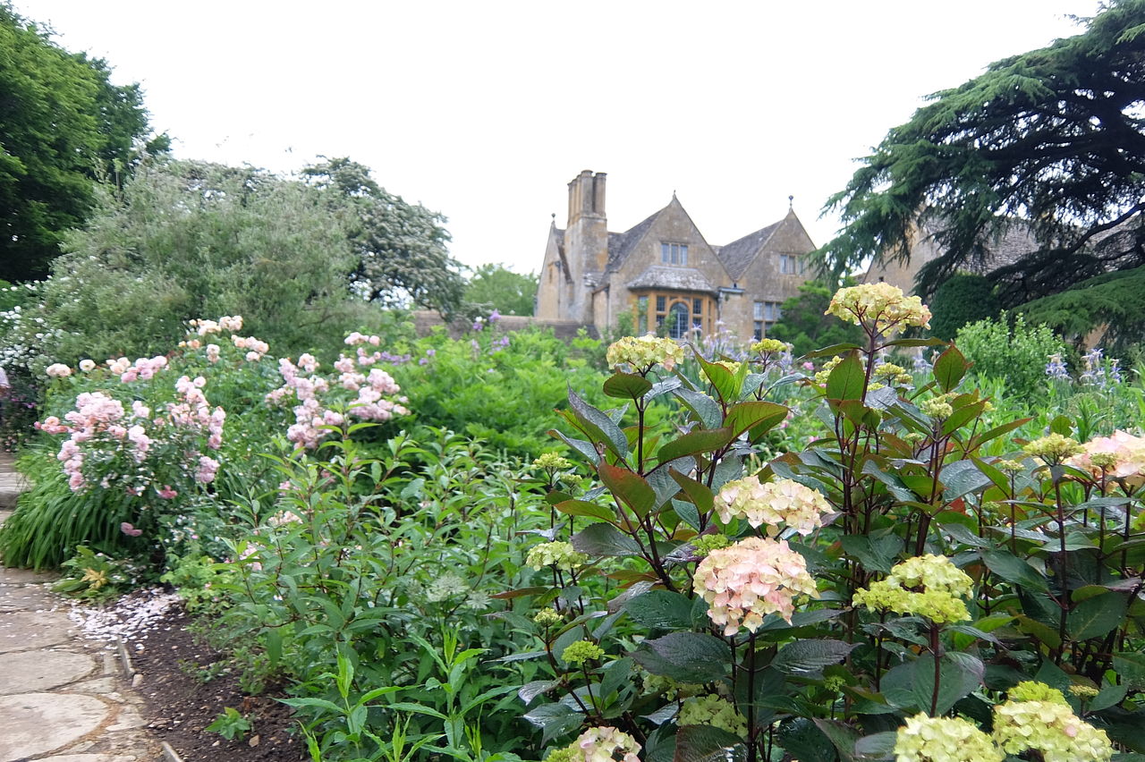 コッツウォルズの旅5 良かった庭とそうでない庭 ドメ子のイギリス生活 のち ドイツ生活 コッツウォルズの旅5 良かった庭とそうでない庭 ドメ子のイギリス生活 のち ドイツ生活