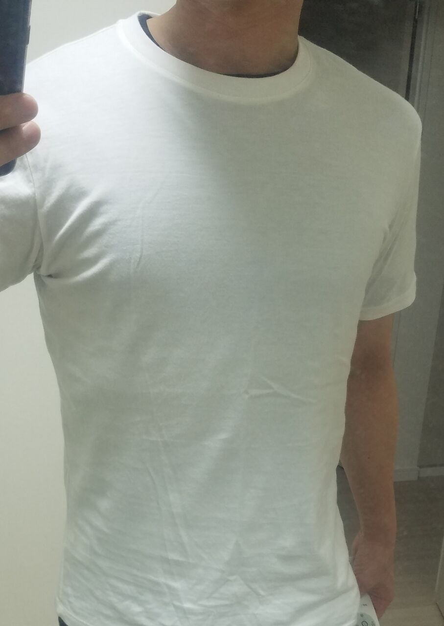 これで完璧 どんな白tシャツでも乳首や下着が透けない こだわったオススメの対策 ラクゆる