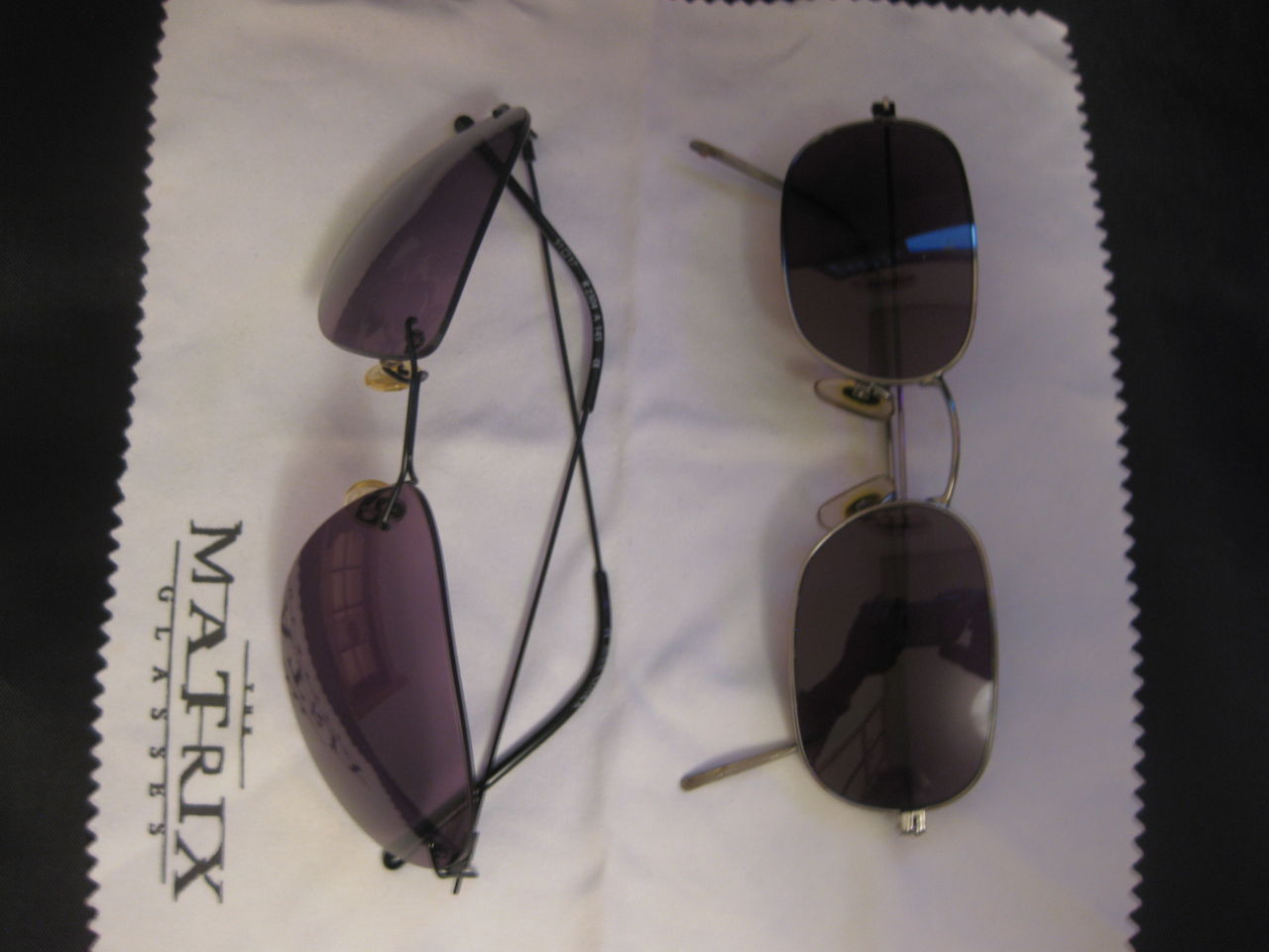 マトリックス オフィシャルサングラス ネオモデル THE MATRIX