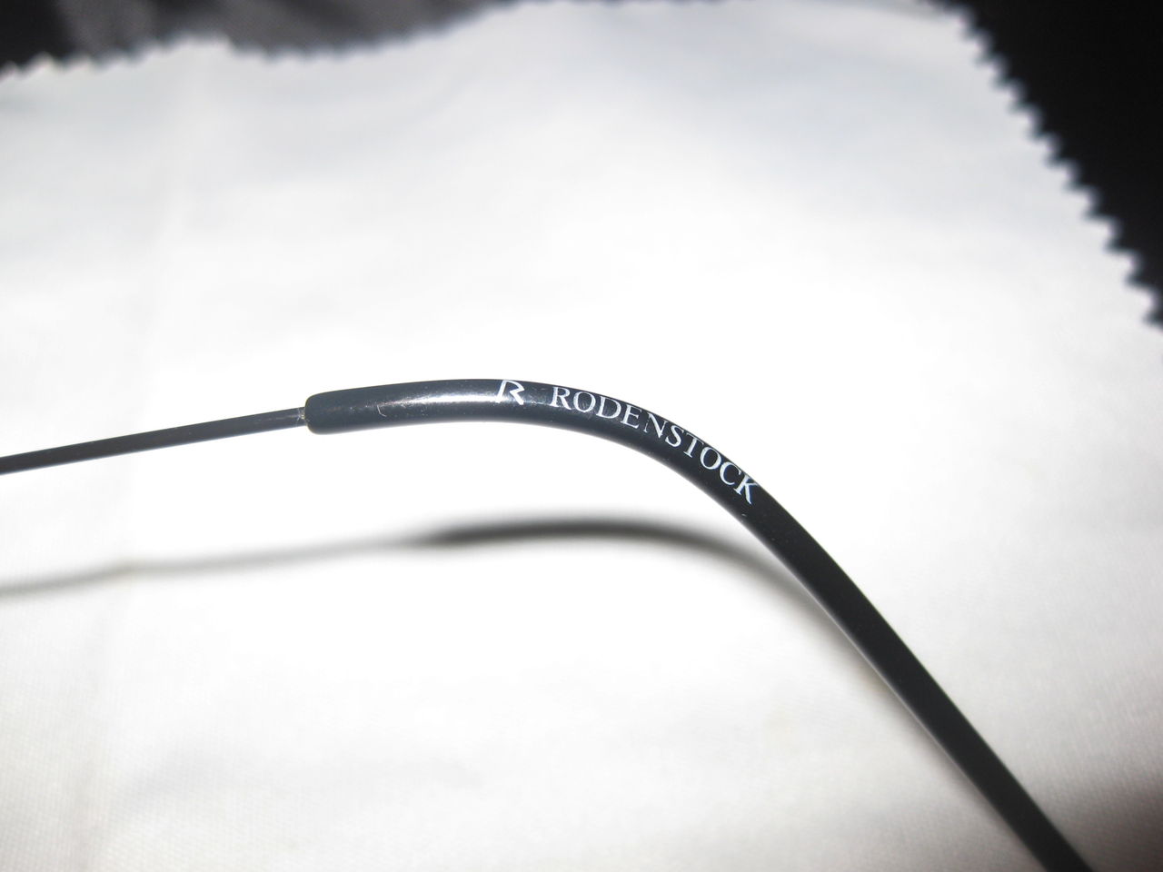 RODENSTOCK R2304 「MATRIX」（マトリックス） NEO MODEL Sunglasses 
