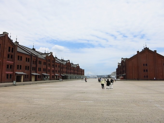 横浜２４ 赤レンガ みなとみらいまで 空白つれづれ草