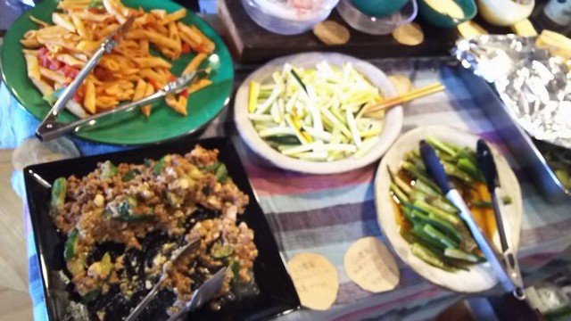 スローカフェ モミの木 にて ひねもす のらりくらりかな