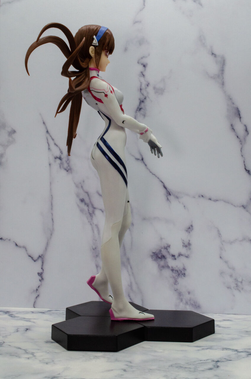 フィギュア 式波・アスカ・ラングレー & 真希波・マリ・イラストリアスフィギュア シンエヴァ』アスカ、マリがセットでフィギュア化。アスカの凛々しさと