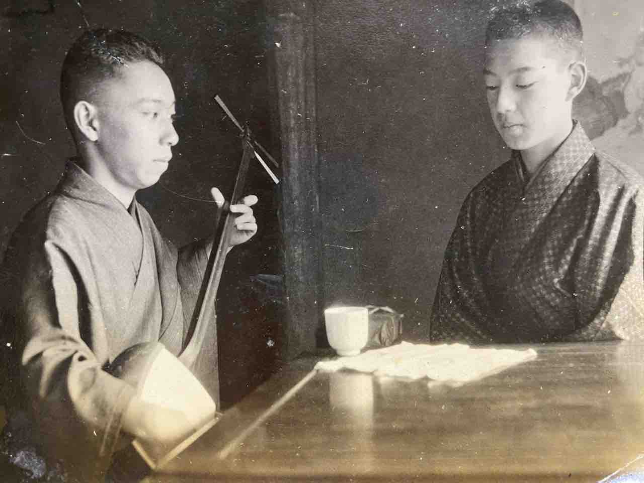 西川右近blog2020年10月右近の制作日記 355鯉三郎日記より、阿古屋の責め右近の製作日記 254番外、初めての海外公演