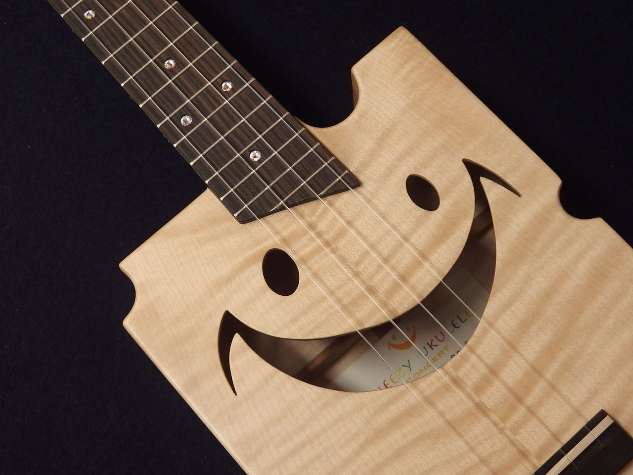 Cheezy Ukulele Sycamore Concert ウクレレに囲まれて Ukulele Mania スタッフのブログ