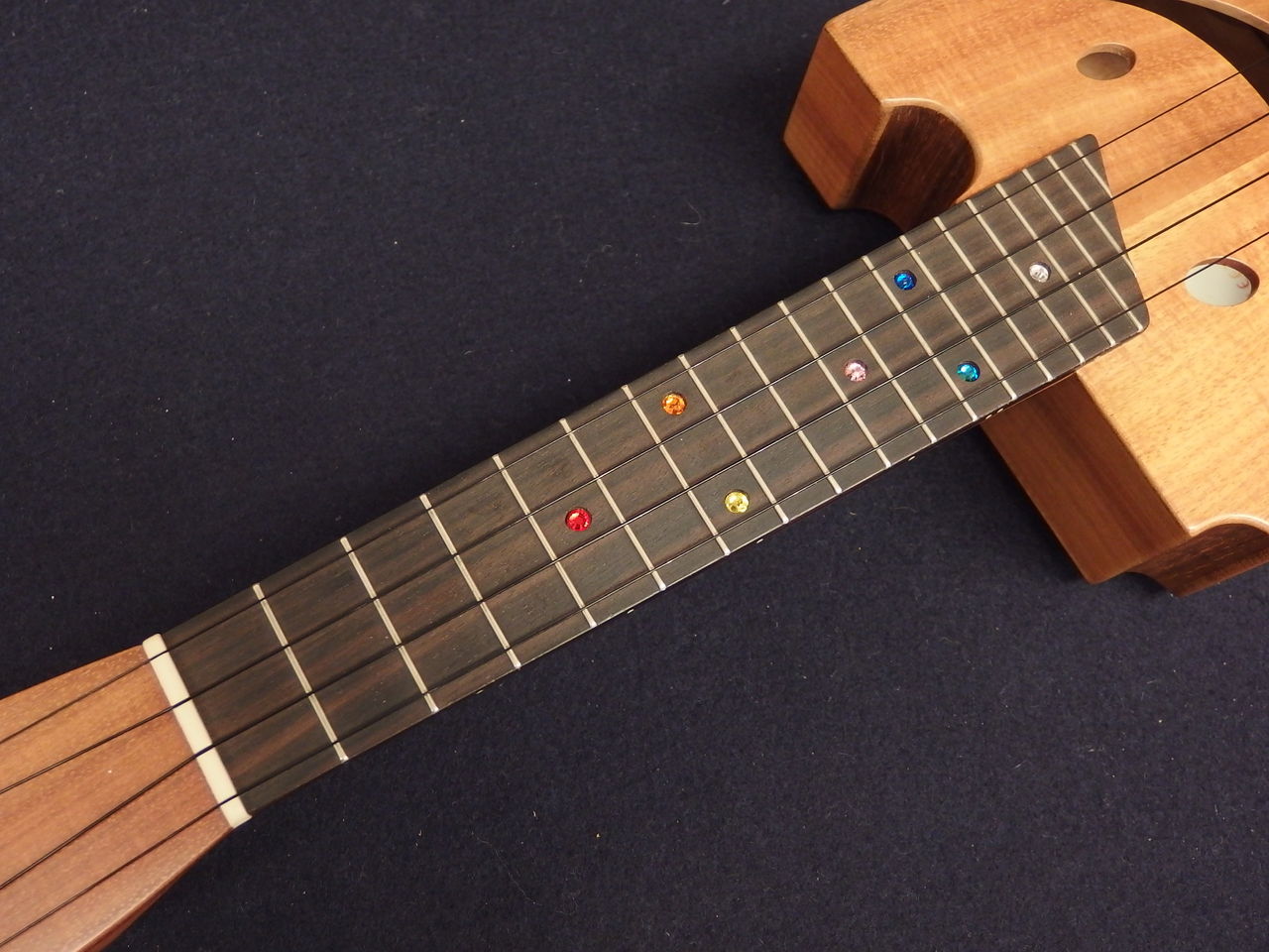 Cheezy Ukulele Curly Koa Soprano ウクレレに囲まれて Ukulele Mania スタッフのブログ Cheezy Ukulele Curly Koa Soprano ウクレレに囲まれて Ukulele Mania スタッフのブログ