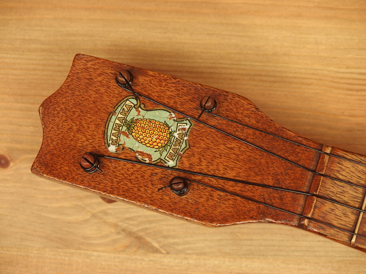 Kamaka ’60 パイナップル型 ソプラノ VINTAGE Ukulele Kamaka 【中古】 KAMAKA ソプラノ パイナップル ゴールドラベル