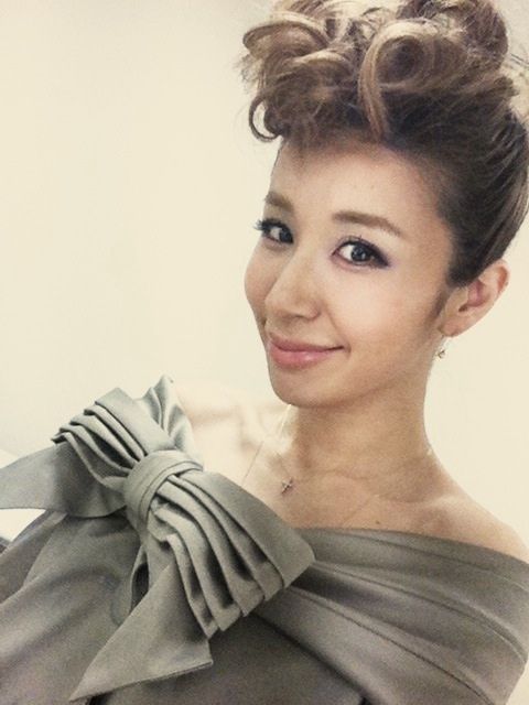 鈴木紗理奈 離婚 夫は 誰 理由は 子供は 慰謝料は ぴよ吉のニュースnow 鈴木紗理奈 離婚 夫は 誰 理由は 子供は 慰謝料は ぴよ吉のニュースnow