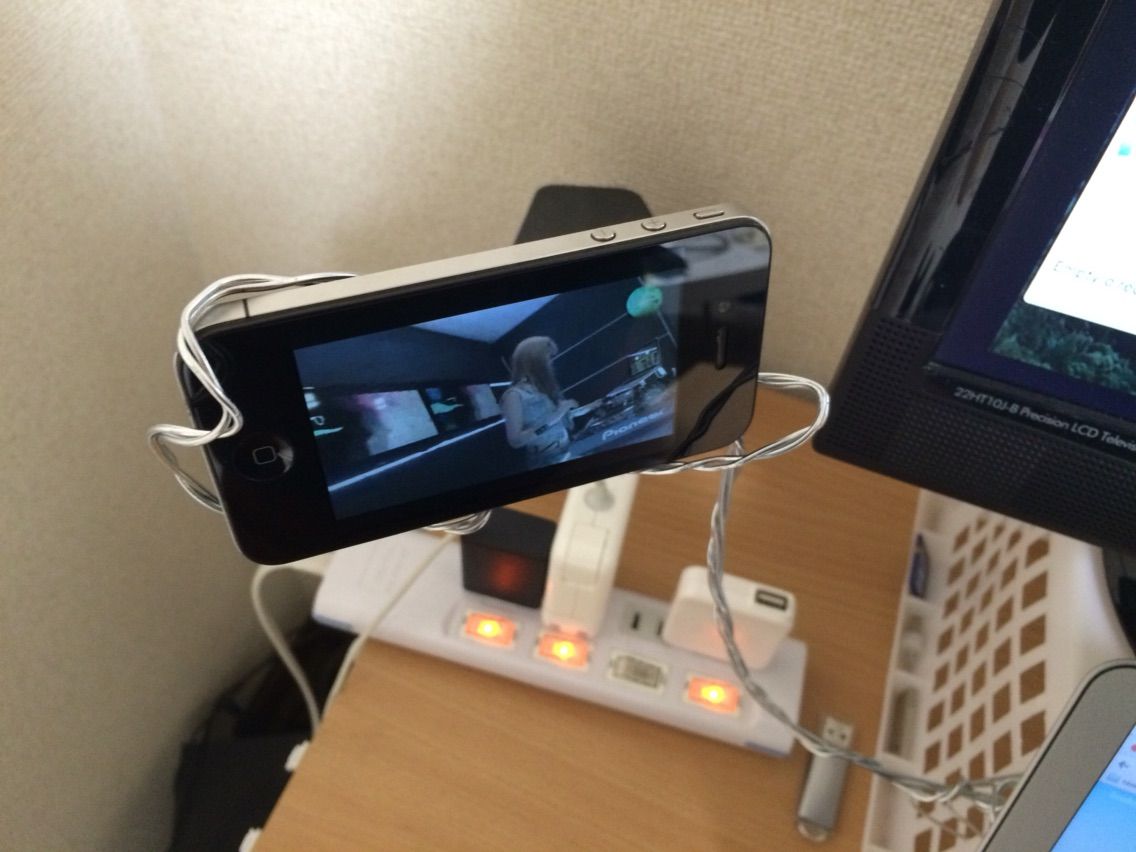 ハリガネでスマホアーム自作した 費用30円 にーさんのウルトラブログ