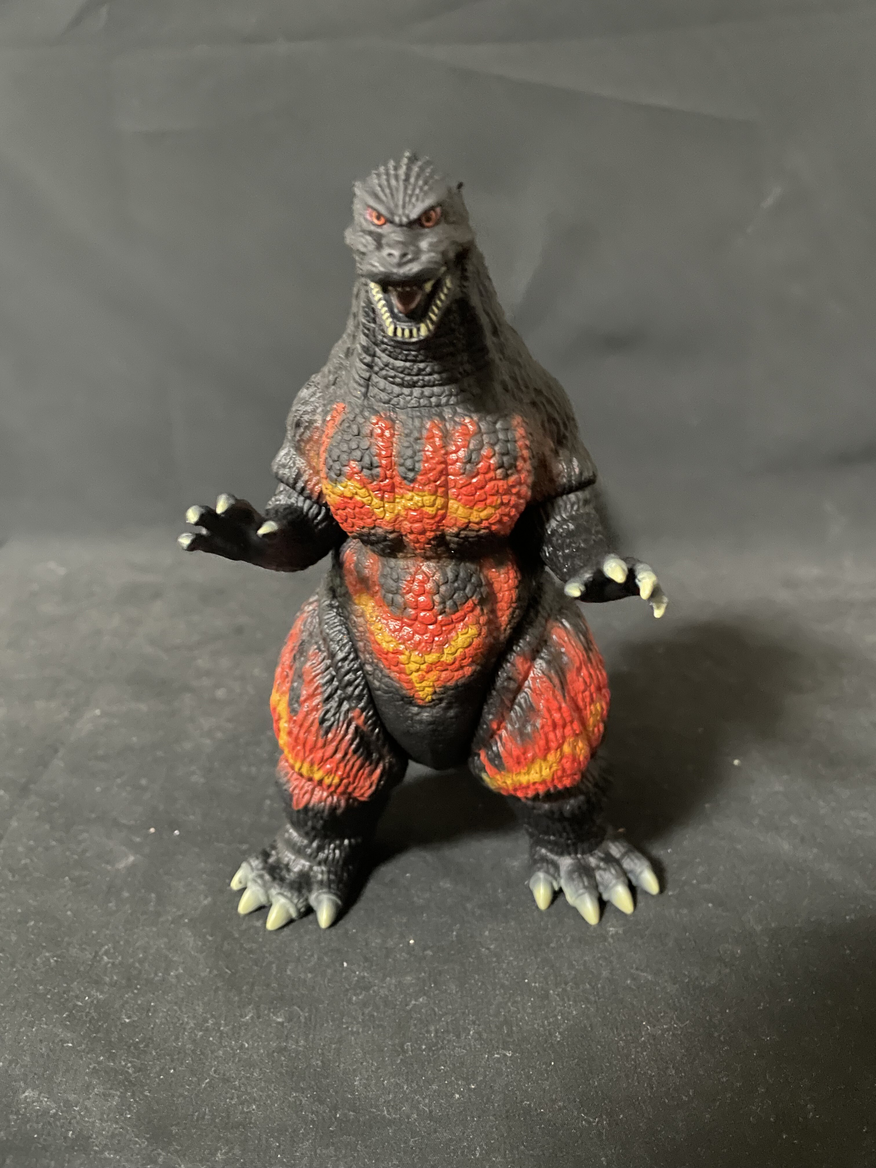 30年を経て振り返る伝説の最強2大怪獣！特別紹介!!ムビモン ガメラ