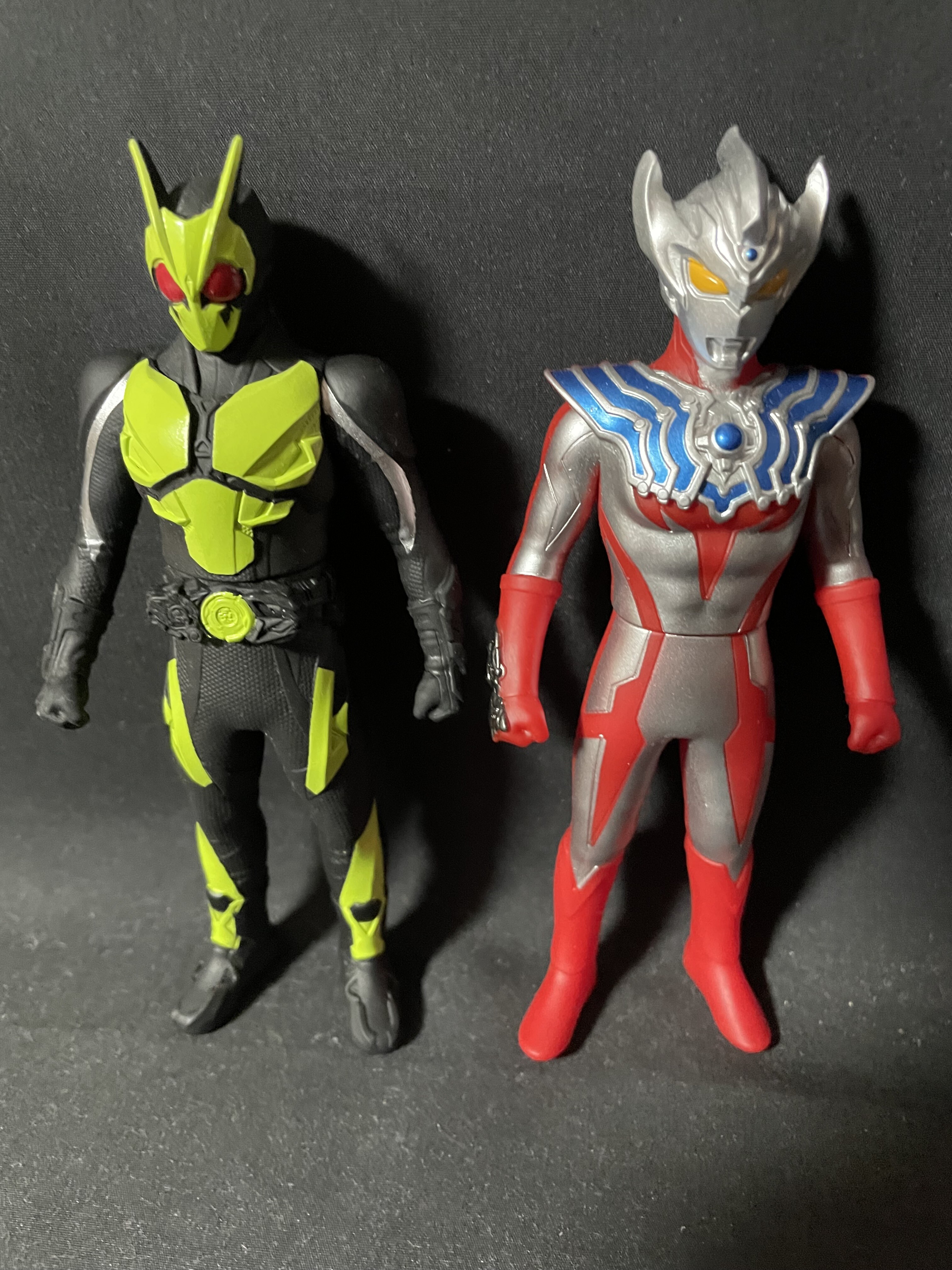 発売30周年記念！ぼくのかんがえたさいきょうのウルトラマンVS仮面