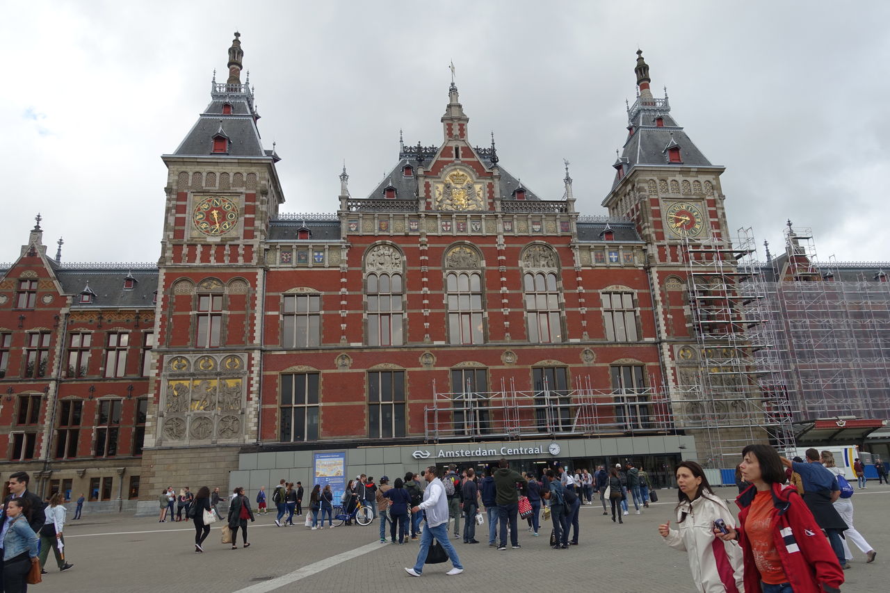 17初夏のベルギー オランダ旅行 11 スタイリッシュなアムステルダム中央図書館を見学 萬葉日記