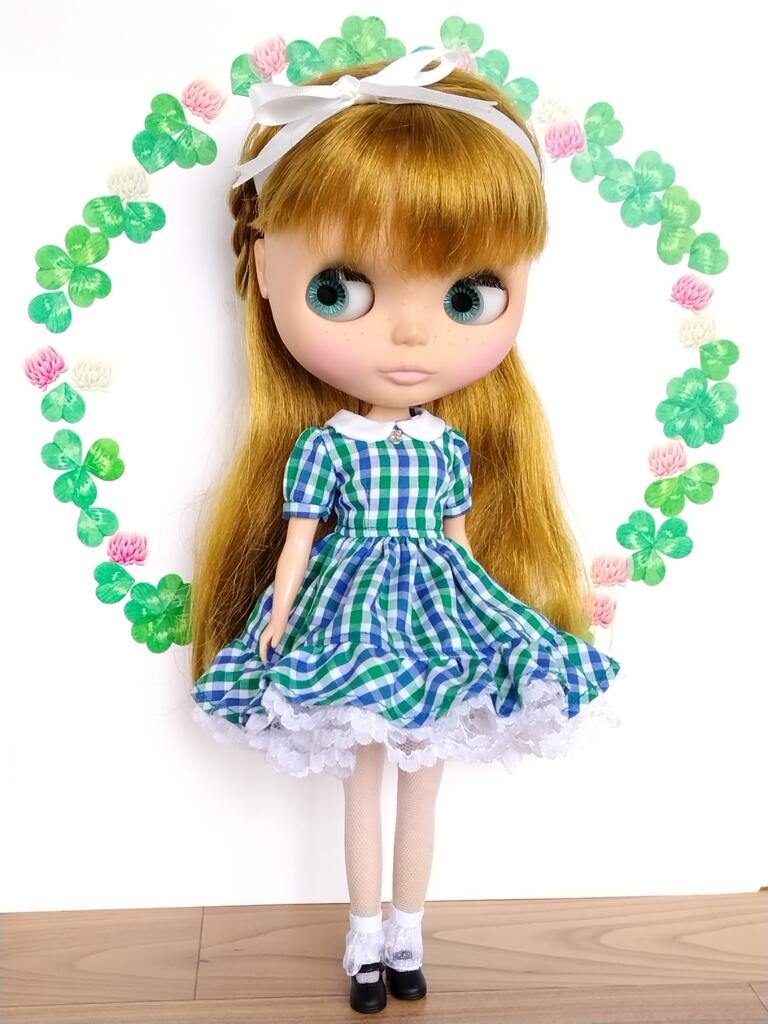 青と緑と白のチェックワンピとエプロンセット[リカちゃん・ブライス