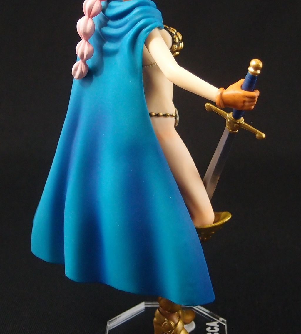 フィギュアーツZERO レベッカ : フィギュアが増えていく