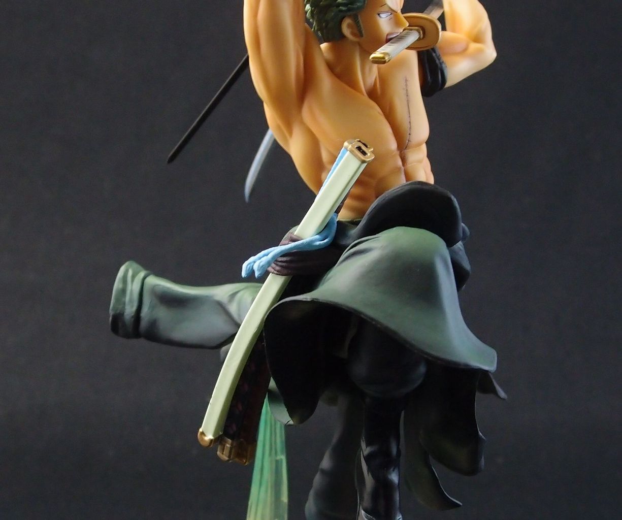 フィギュアーツZERO ロロノア・ゾロ 極虎狩り : フィギュアが増えて