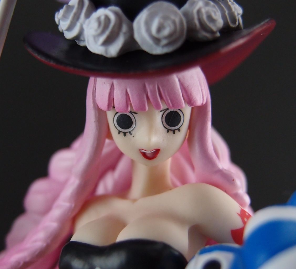 フィギュアーツzero ペローナ おもにワンピースフィギュアが増えていく アクリル台座派