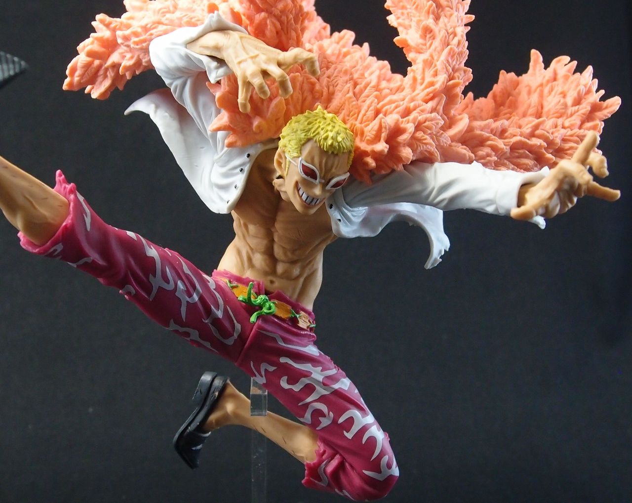 ワンピース 造形王頂上決戦6 Vol 1 ドンキホーテ ドフラミンゴ おもにワンピースフィギュアが増えていく アクリル台座派