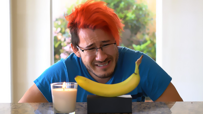 Markiplier_Contemplates_a_Banana_for_5_Minutes