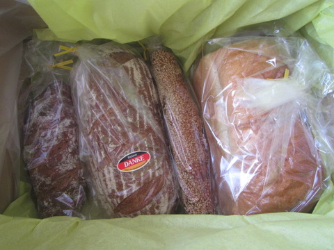 【ふるさと納税】伊豆の国市のドイツパン・イギリス食パンセット