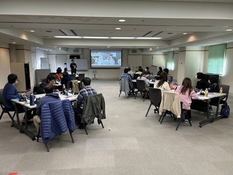 7E827B8A-4FC9-4C9B-BCCF-A9E4D3441146