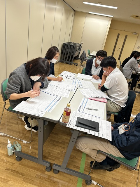 AEAFD882-B536-4101-8EF3-1111F67C3681