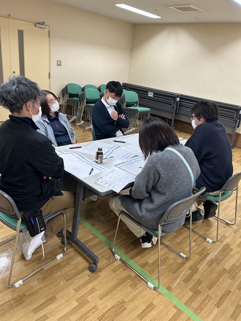 247B0434-C2D3-4160-8293-547E4DC4F9C7