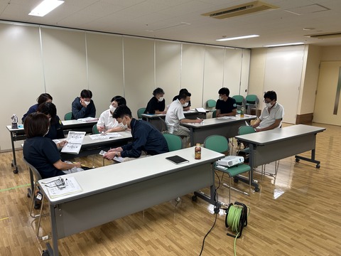 600ACC61-E407-4EFE-8514-16F6DBD23008