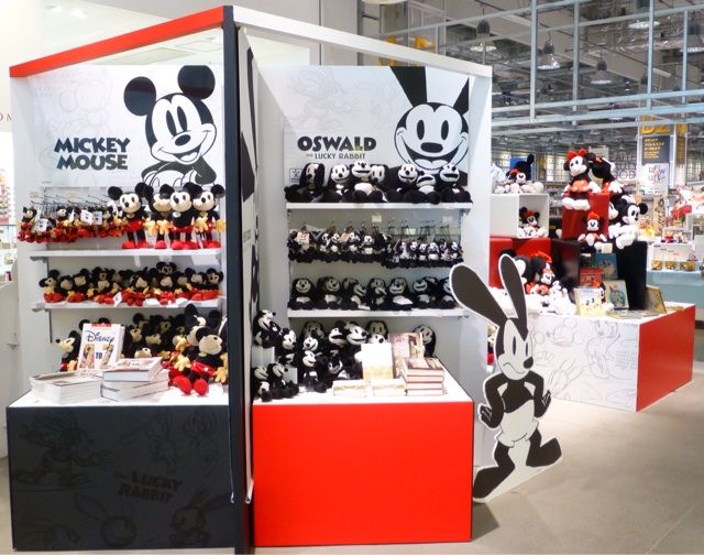 有楽町ロフト ディズニー グッズコレクション なんと1000アイテム ヒストリーマグはどこ見てもミッキー うみのくま