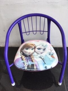 アナ雪 豆椅子 佐伯市 子供服リサイクル スマイルキッズ繁盛記