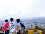 高台からの三宅島を望む