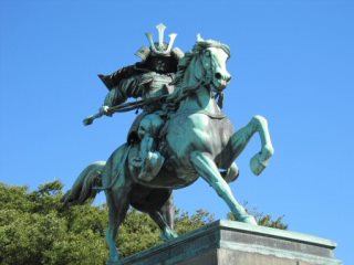 事実を受け入れ 智略を尽くせ 楠木正成の名言に学ぶ 1 人生 知的に元気に前向きに 知識と思考と名言集