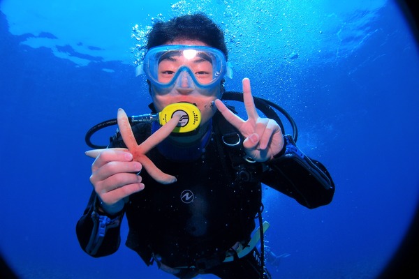 3FBE28A1-8AD5-45CF-B828-E5B1E05B67A5