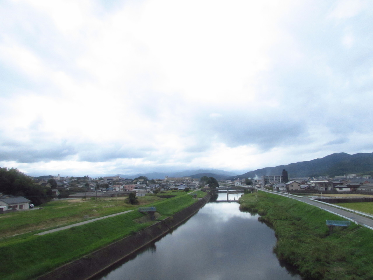 上三緒駅