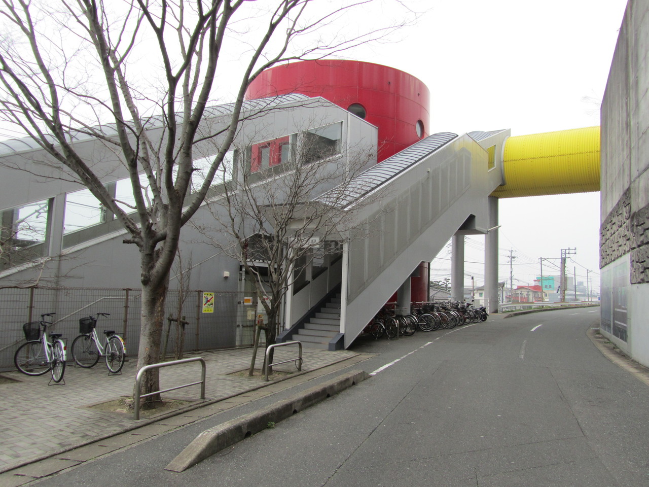 鉄路の響きを追って　～第二章～筑肥線の駅舎巡り２０１２　IV　～美咲が丘駅～