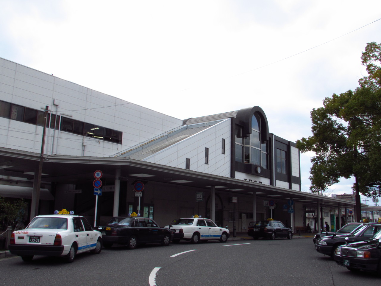 駅舎巡り 山陽本線編 Viii 五日市駅 鉄路の響きを追って 第二章