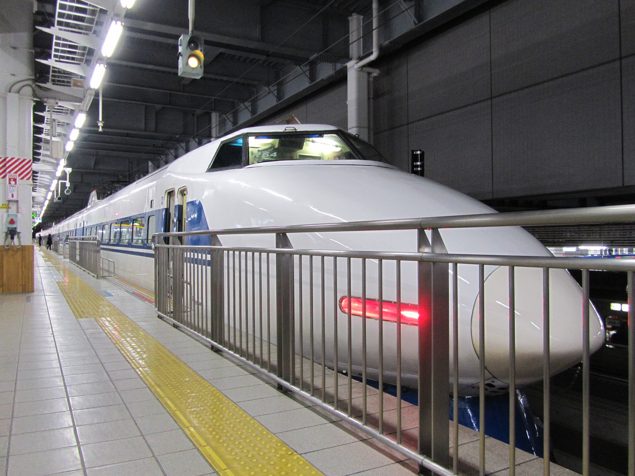 鉄路の響きを追って　～第二章～引退目前の名優・１００系電車
