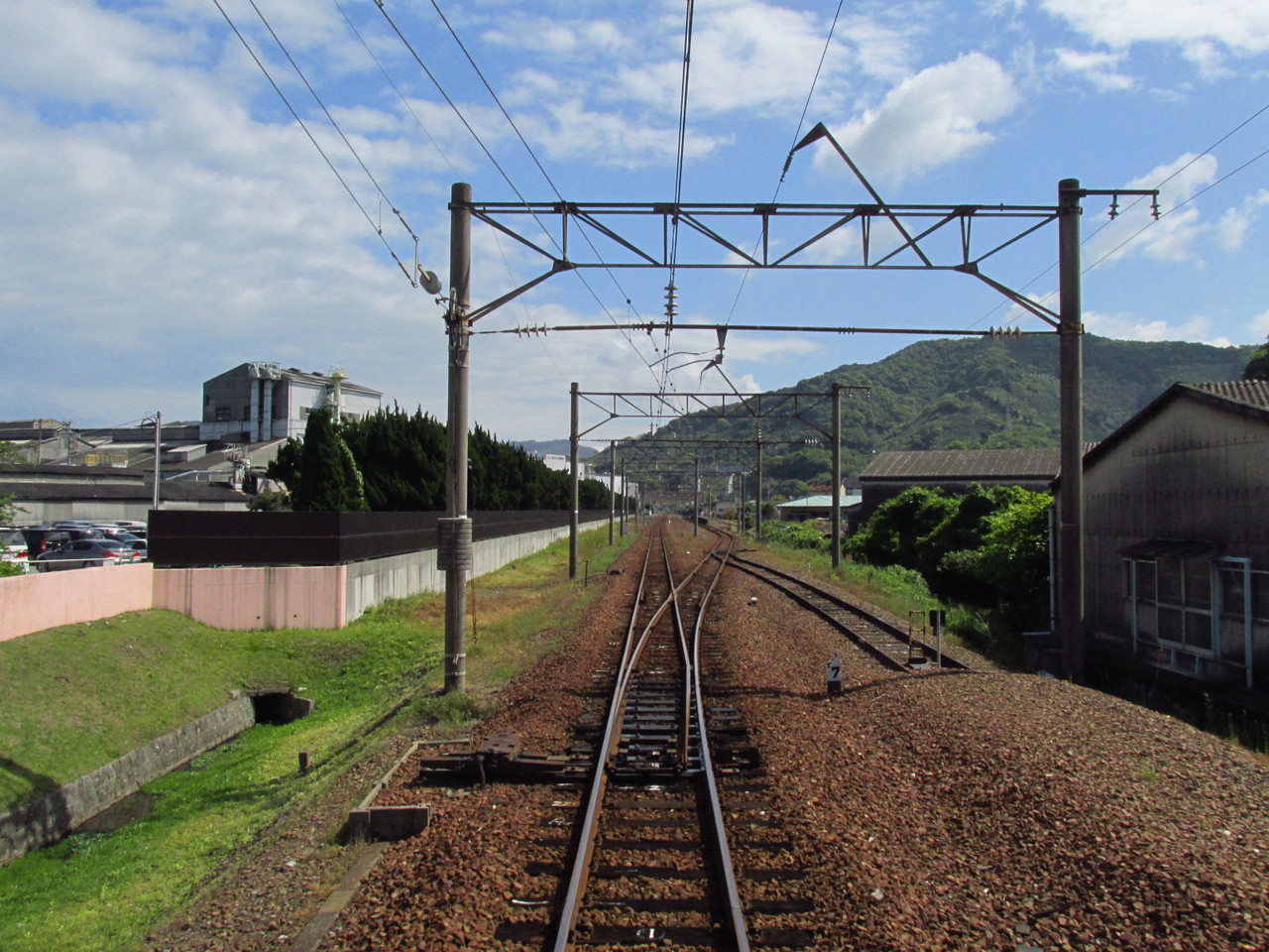 西出水駅