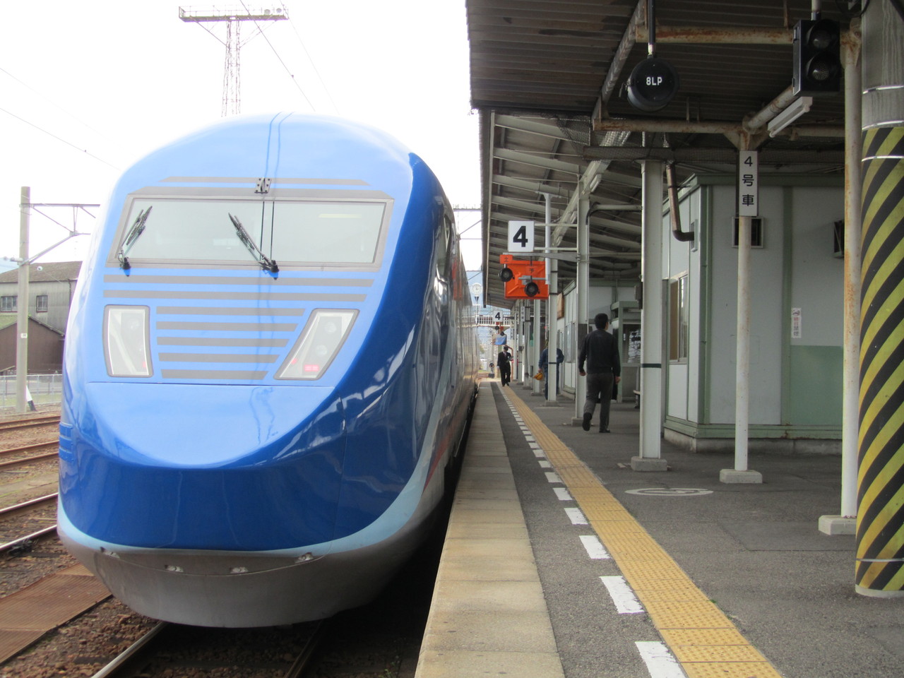 jr四国 全線完乗へ Xliv 多度津駅 坂出駅 岡山駅 鉄路の響きを追って 第二章 jr四国 全線完乗へ Xliv 多度津駅 坂出駅 岡山駅 鉄路の響きを追って 第二章