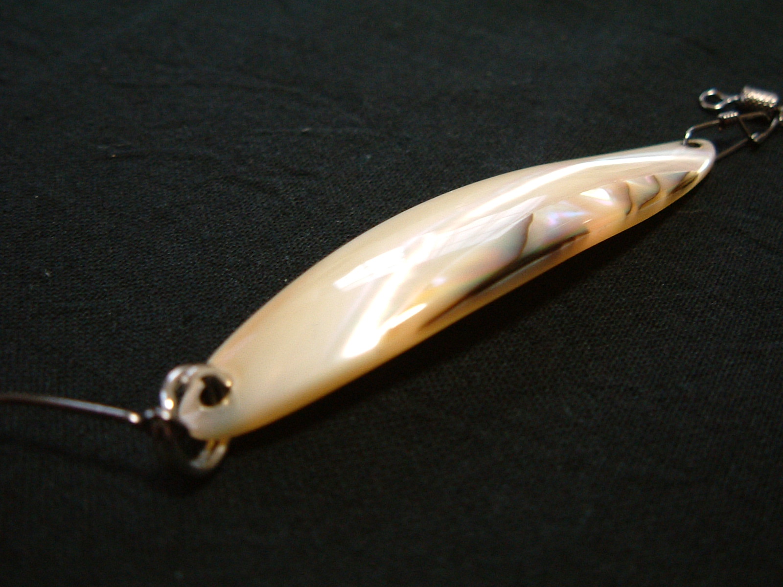 うな次郎　夜光貝　黒蝶貝　Ｓ字ルアー　６．５ｃｍ  : うな次郎ルアー！ 夜光貝 パウア S字ルアー 6.6