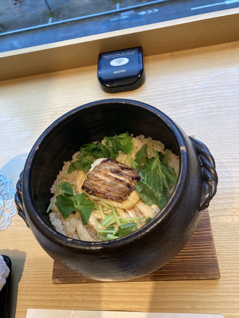 87630B94-16B2-4A5B-A2B6-7C66221CB0F1