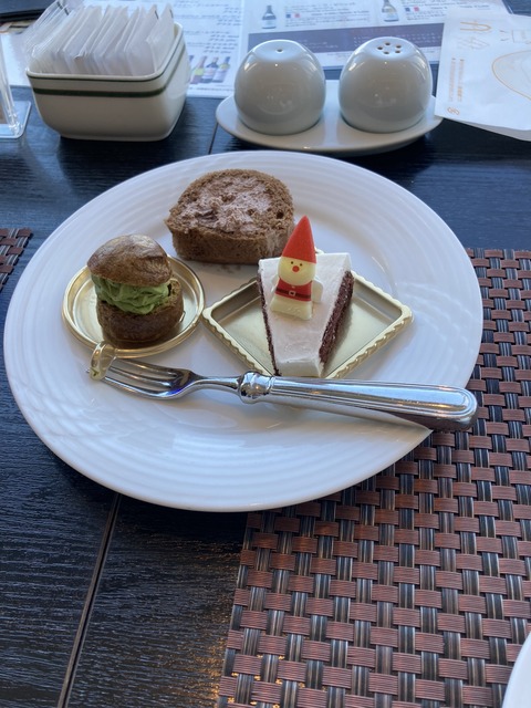 0E81AFDC-6480-4240-8349-E8EE9C6D8B77