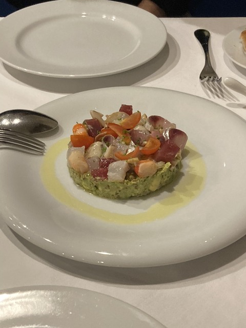 C4E719F6-1FCC-4075-8118-61DB0EECF3FF