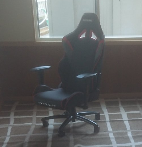 腰痛対策でゲーミングチェアを購入した話 マイペースで行こう ウントメア的ブログ