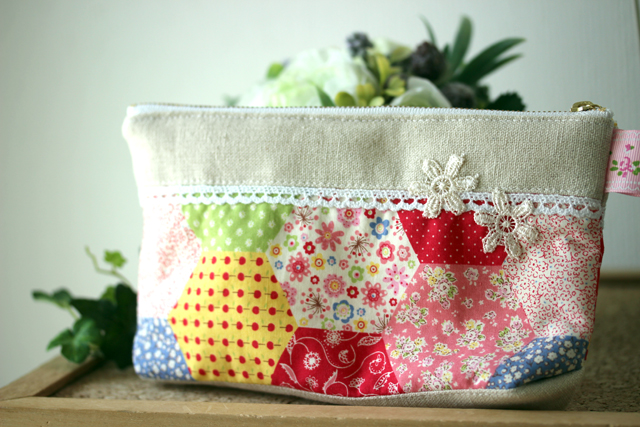 F114-060 パッチワークポーチ : うねうねごろごろ Powered by