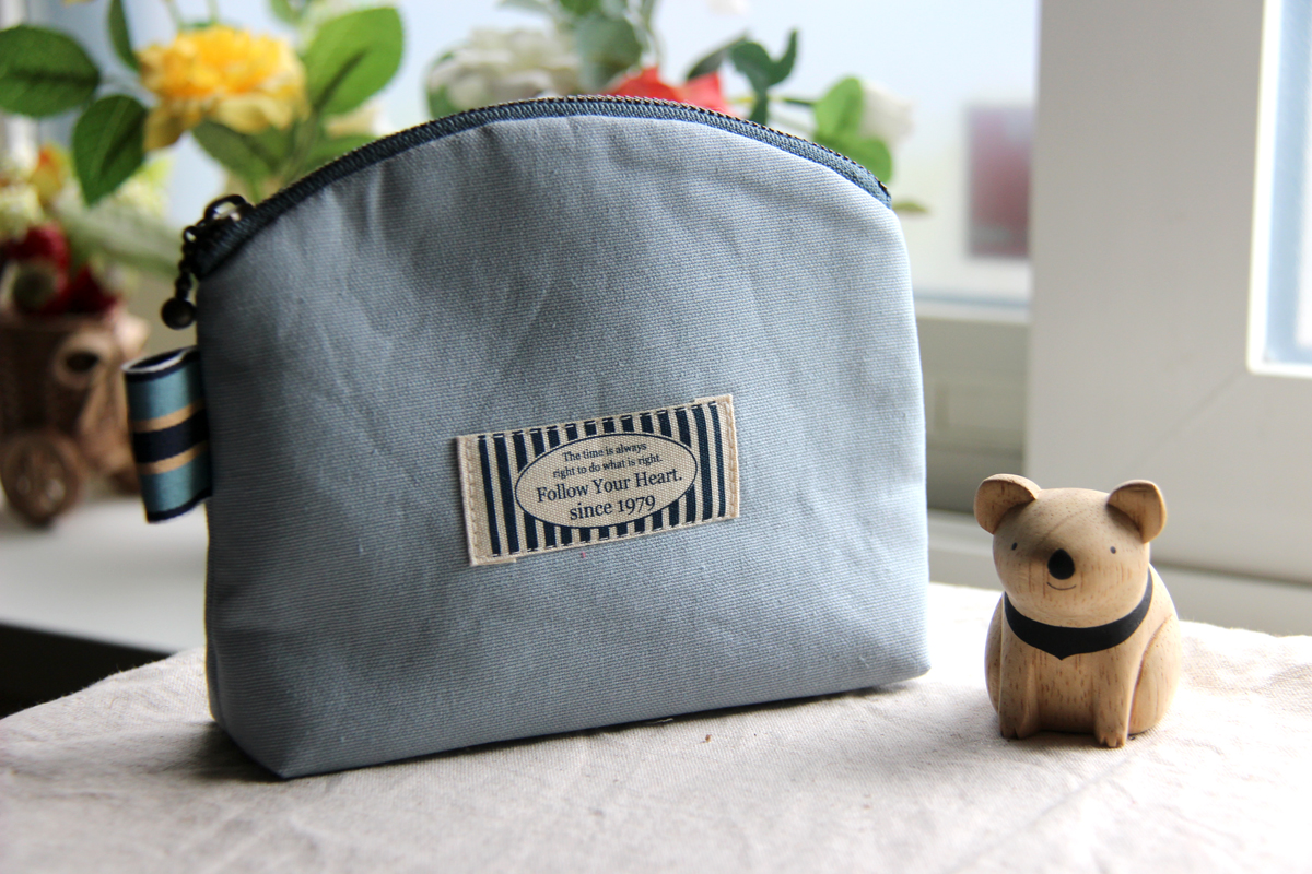 感謝価格　新作　ユキエモン　台形BOXポーチ　16cmファスナー使用 感謝価格 新作 ユキエモン 台形BOXポーチ 16cmファスナー使用