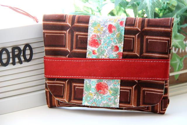 フラップファスナーポーチ I053-096 : うねうねごろごろ Powered by