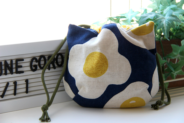 ねこの形の巾着マチあり版 I070 078 うねうねごろごろ Powered By ライブドアブログ