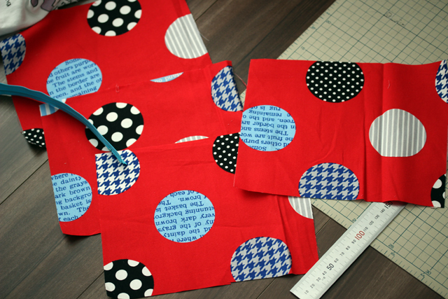 ｅ026 999 持ち手付cmファスナーポーチ うねうねごろごろ Powered By ライブドアブログ