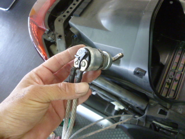 マジェスティ バッテリーカットオフスイッチ Unicom Cars Blog